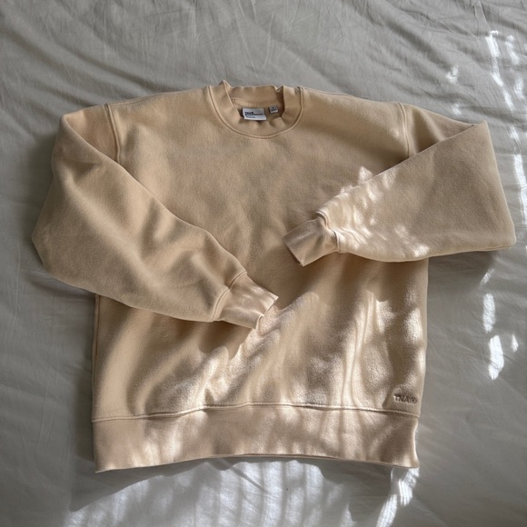 Aritzia TNA Sweatfleece Light Butter Yellow Sweat Set - Picture 5 of 12